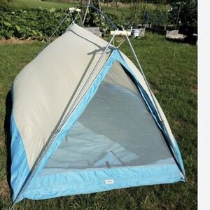L.L. Bean Blue and White Tent